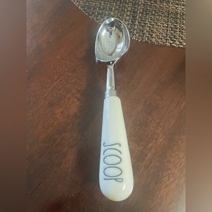 Rae Dunn ice cream scoop